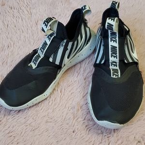(2/$20 or 3/$25)Nike Sneakers